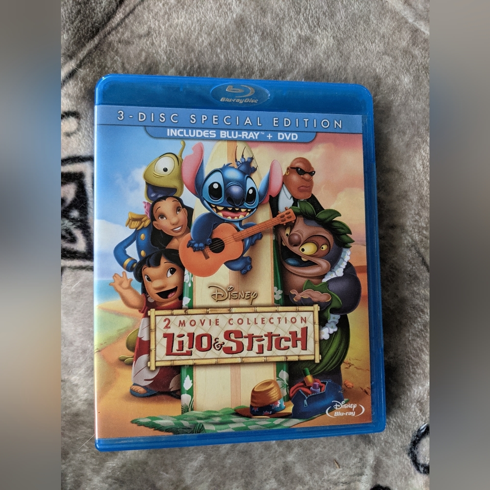 Lilo & Stitch + Lilo & Stitch 2: Stitch has a Glitch 3-pack (Blu-Ray + 2 DVDs)